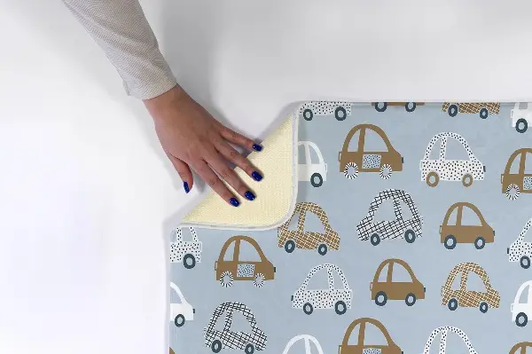 Kinderteppich Autos auf Muster