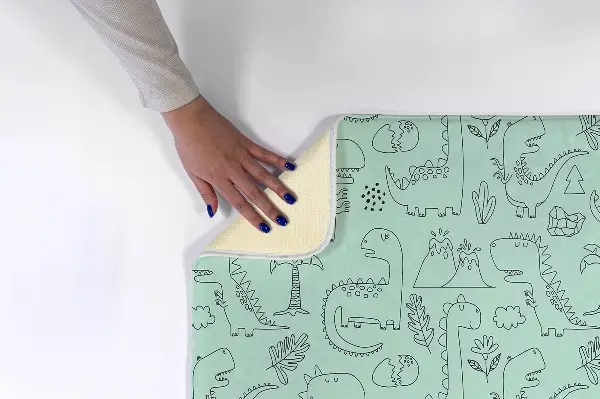 Kinderteppich Dinosaurier und Pflanzen