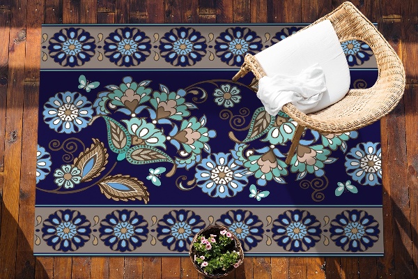 Teppich terrasse Blumenverzierung