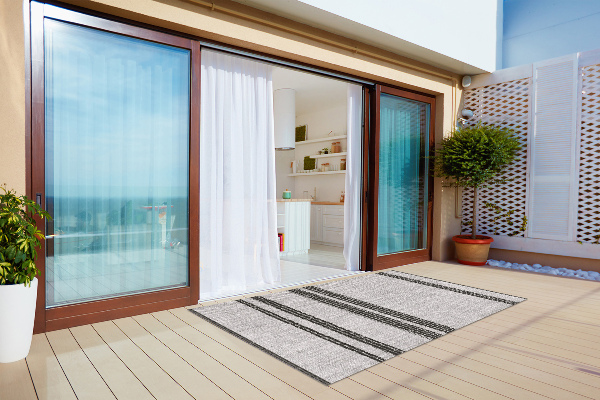 Terrassenteppich Grau in den Zeilen