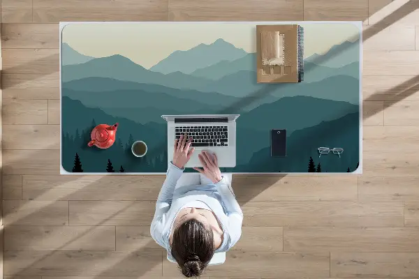 Büro-Schreibtischmatte Blick auf die Berge