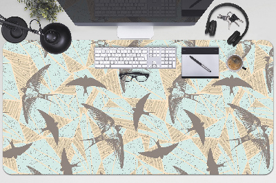 Büro-Schreibtischmatte Fliegende Schwalben.