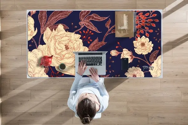 Büro-Schreibtischmatte Stieg mit Rowan an