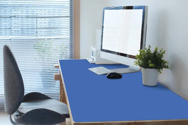 PVC Schreibtischmatte Dunkel azure.