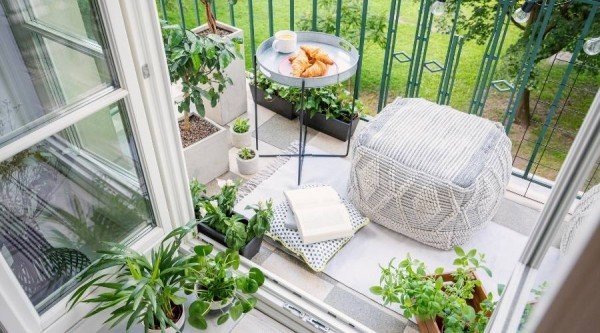 Kleiner Balkon in einem Mehrfamilienhaus - Inspiration und Ideen für die Nutzung des Raums